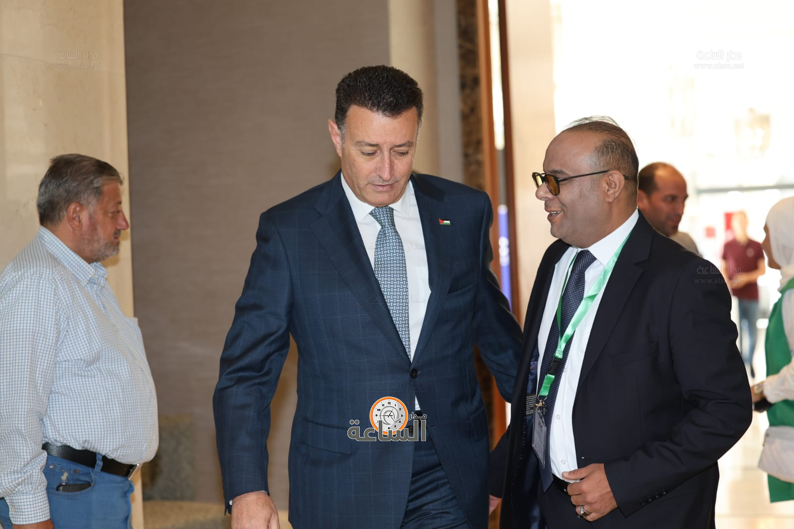 Madar Al-Saa Images 0.41040391418608946