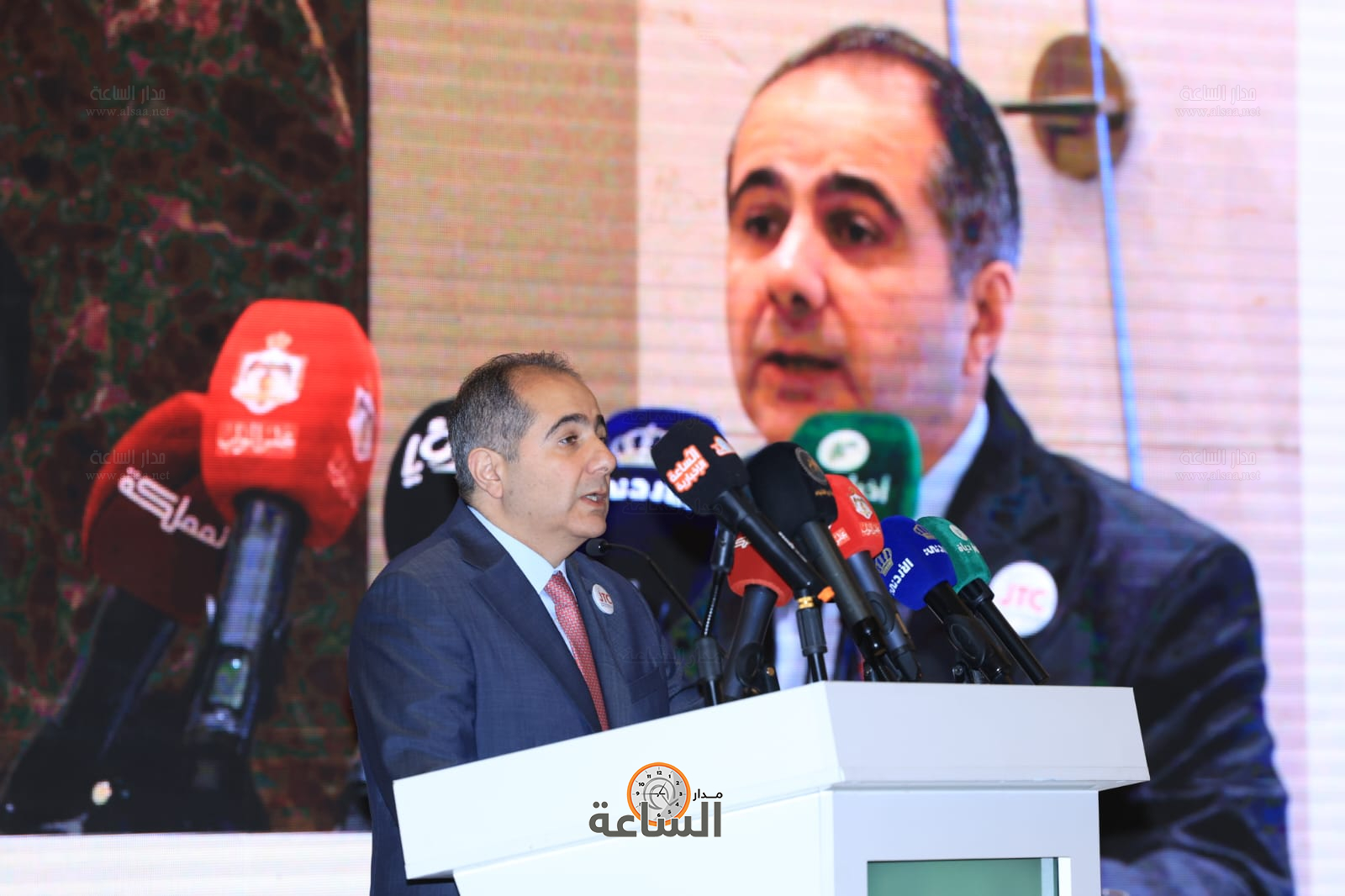 Madar Al-Saa Images 0.5876500826888893