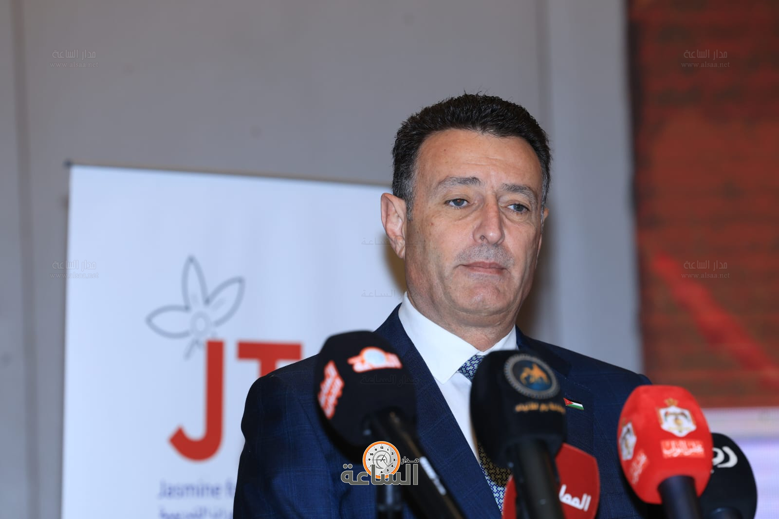 Madar Al-Saa Images 0.890499975162846