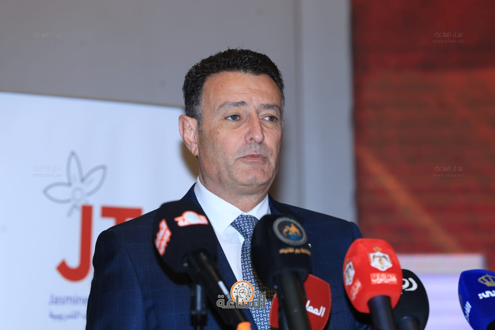 Madar Al-Saa Images 0.15729170020261996