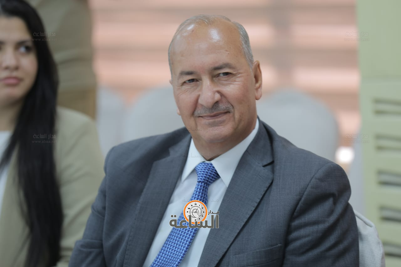 Madar Al-Saa Images 0.4946036983632702