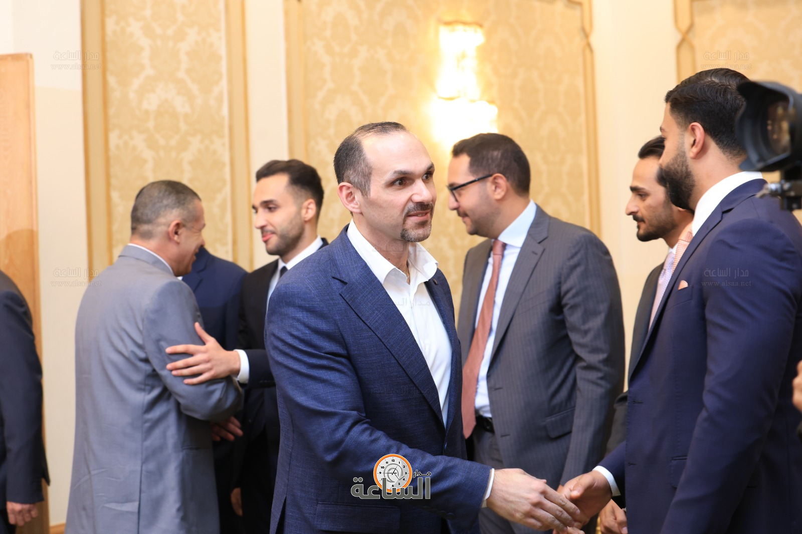 Madar Al-Saa Images 0.45073130894708546