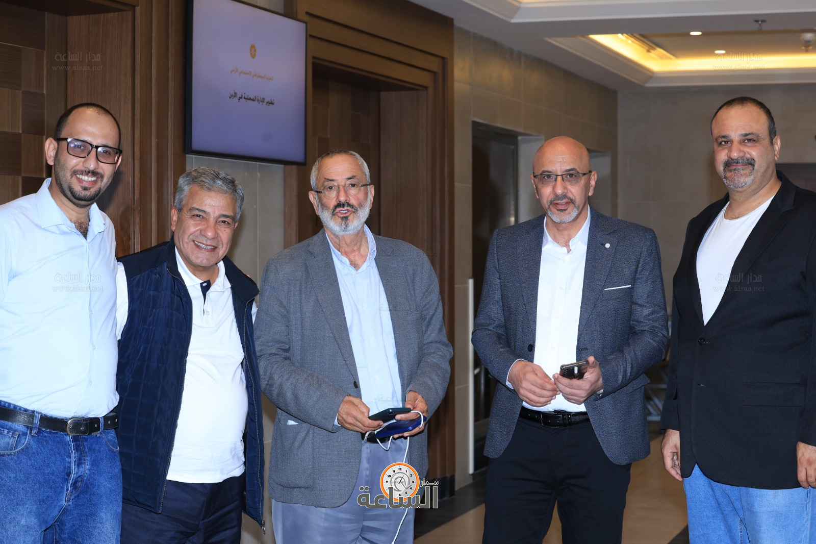 Madar Al-Saa Images 0.944872595158349