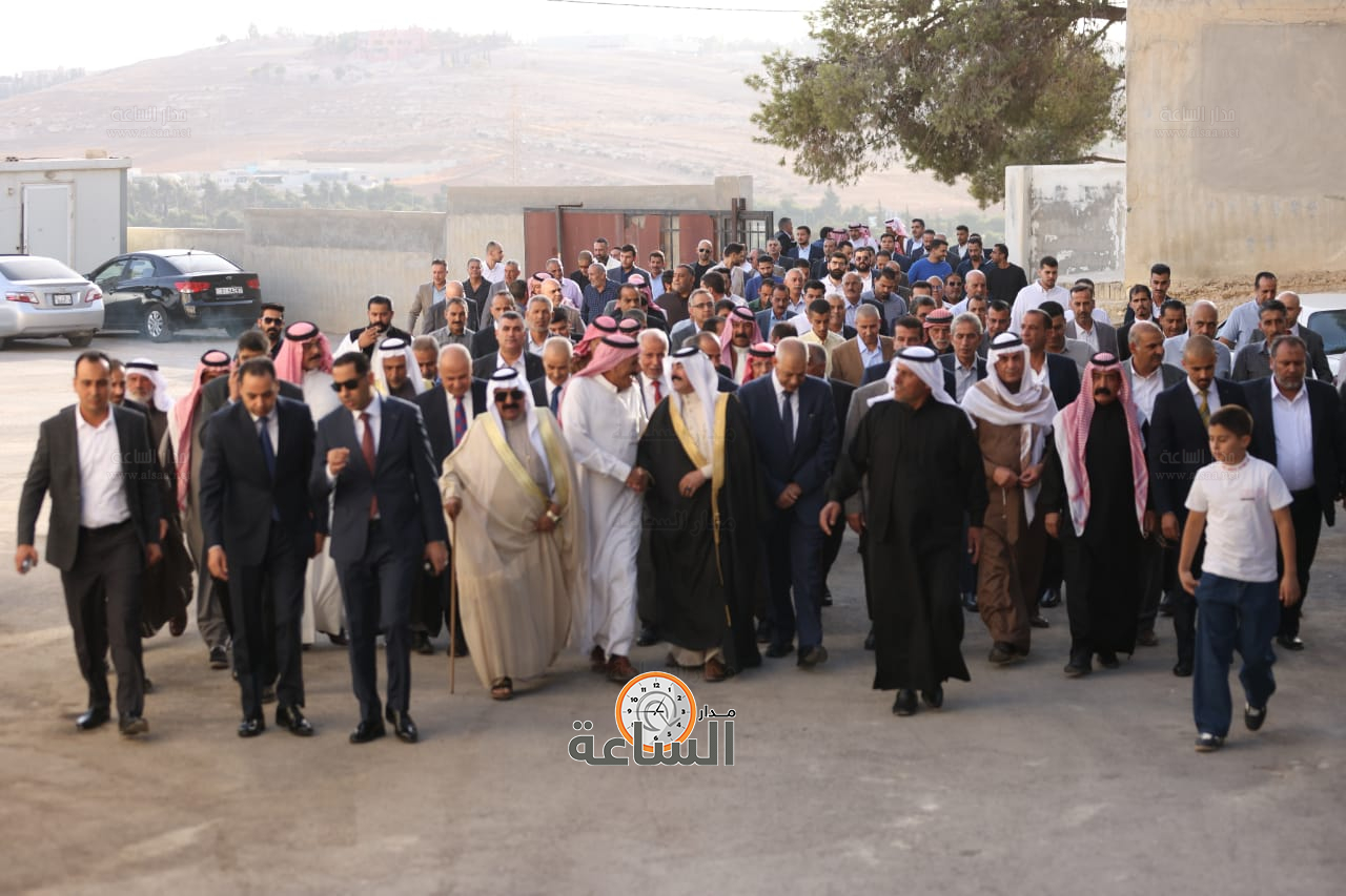 Madar Al-Saa Images 0.39084302354724987