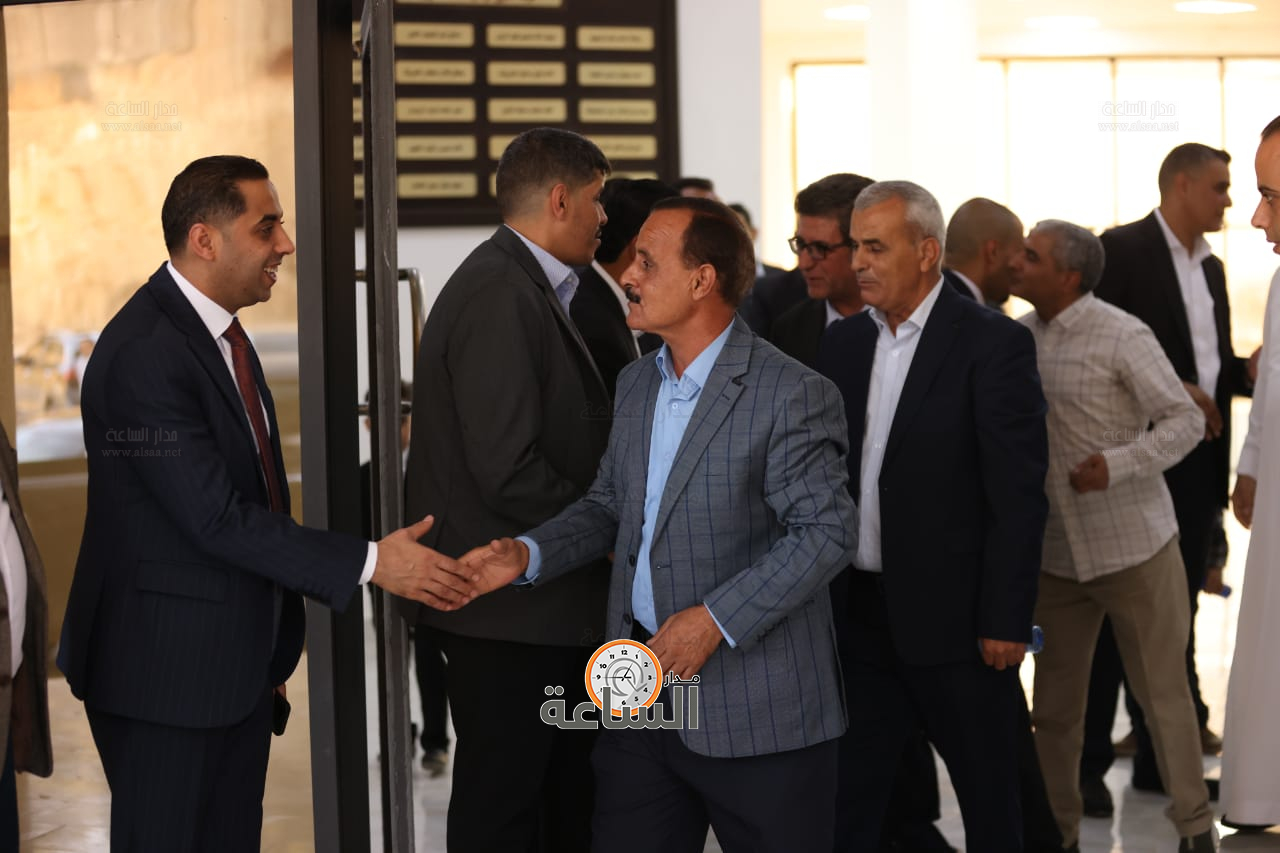 Madar Al-Saa Images 0.8768443497009629