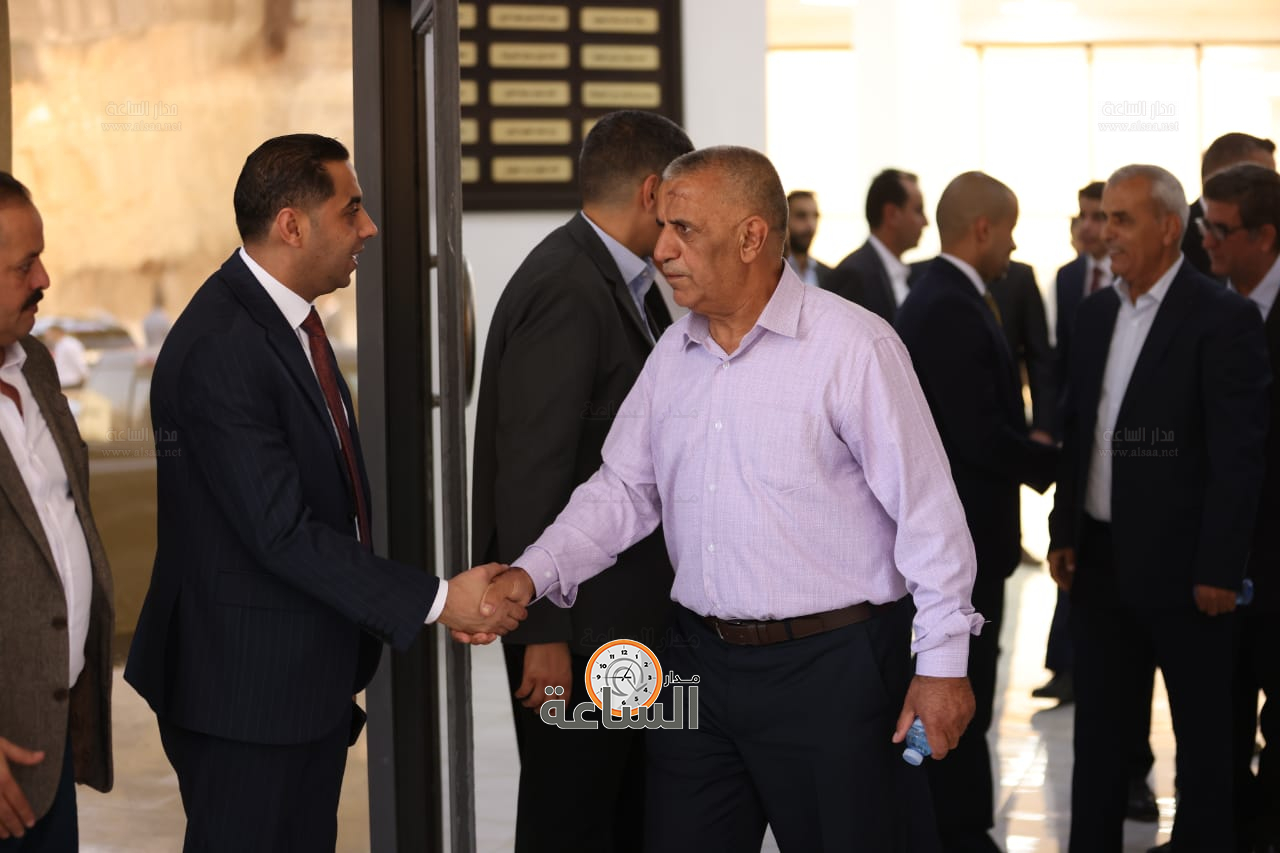 Madar Al-Saa Images 0.15077404151872853