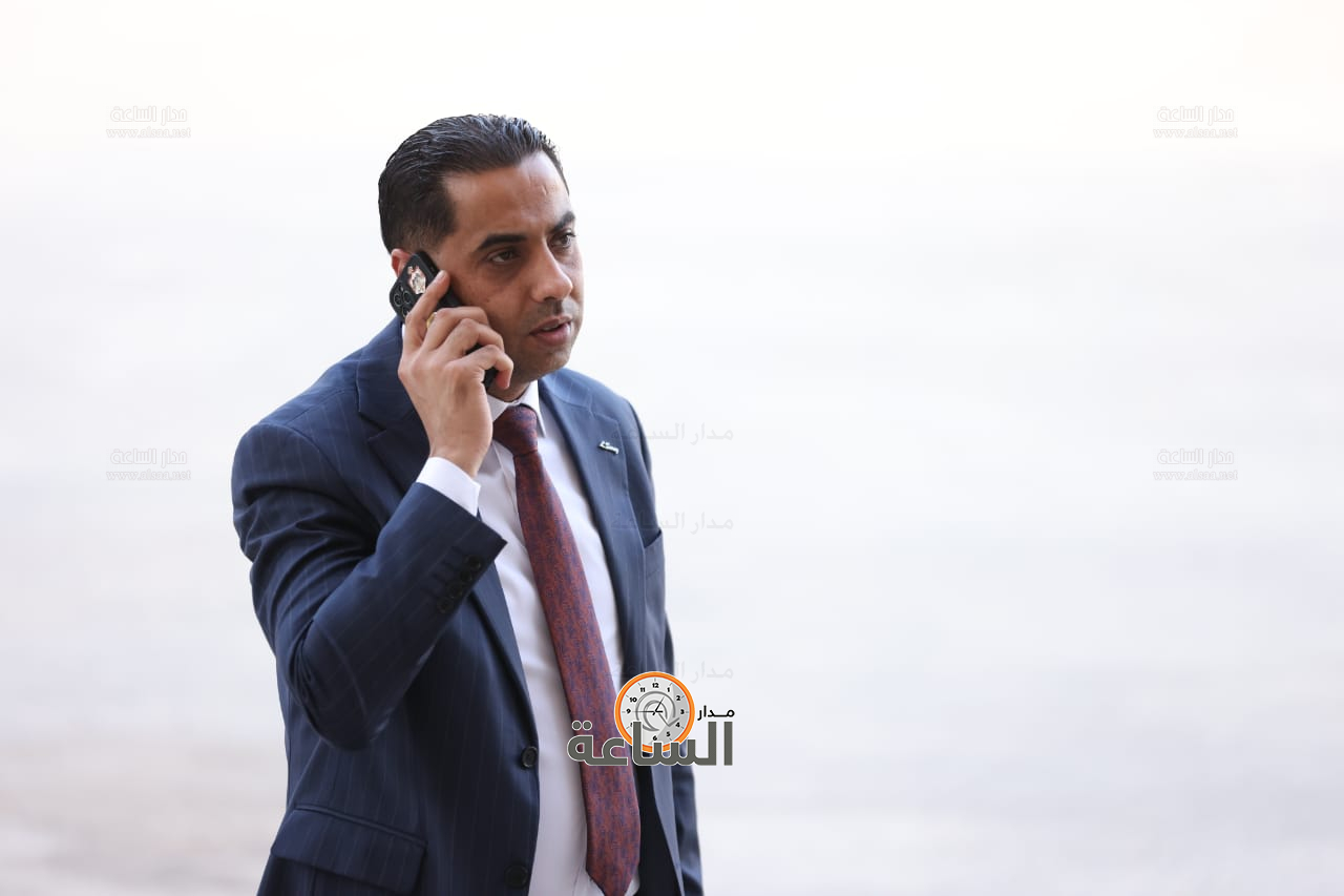 Madar Al-Saa Images 0.7150707250269263