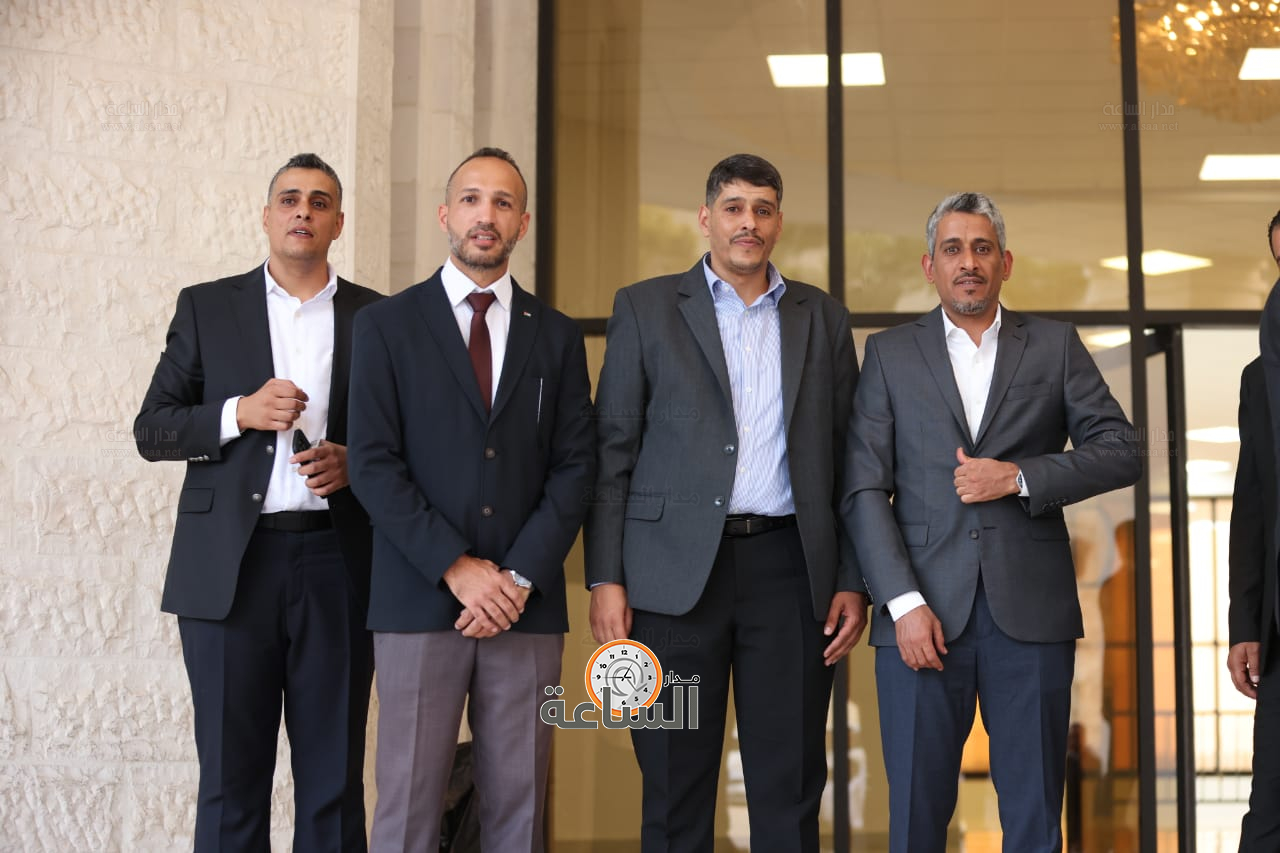 Madar Al-Saa Images 0.253137329040485