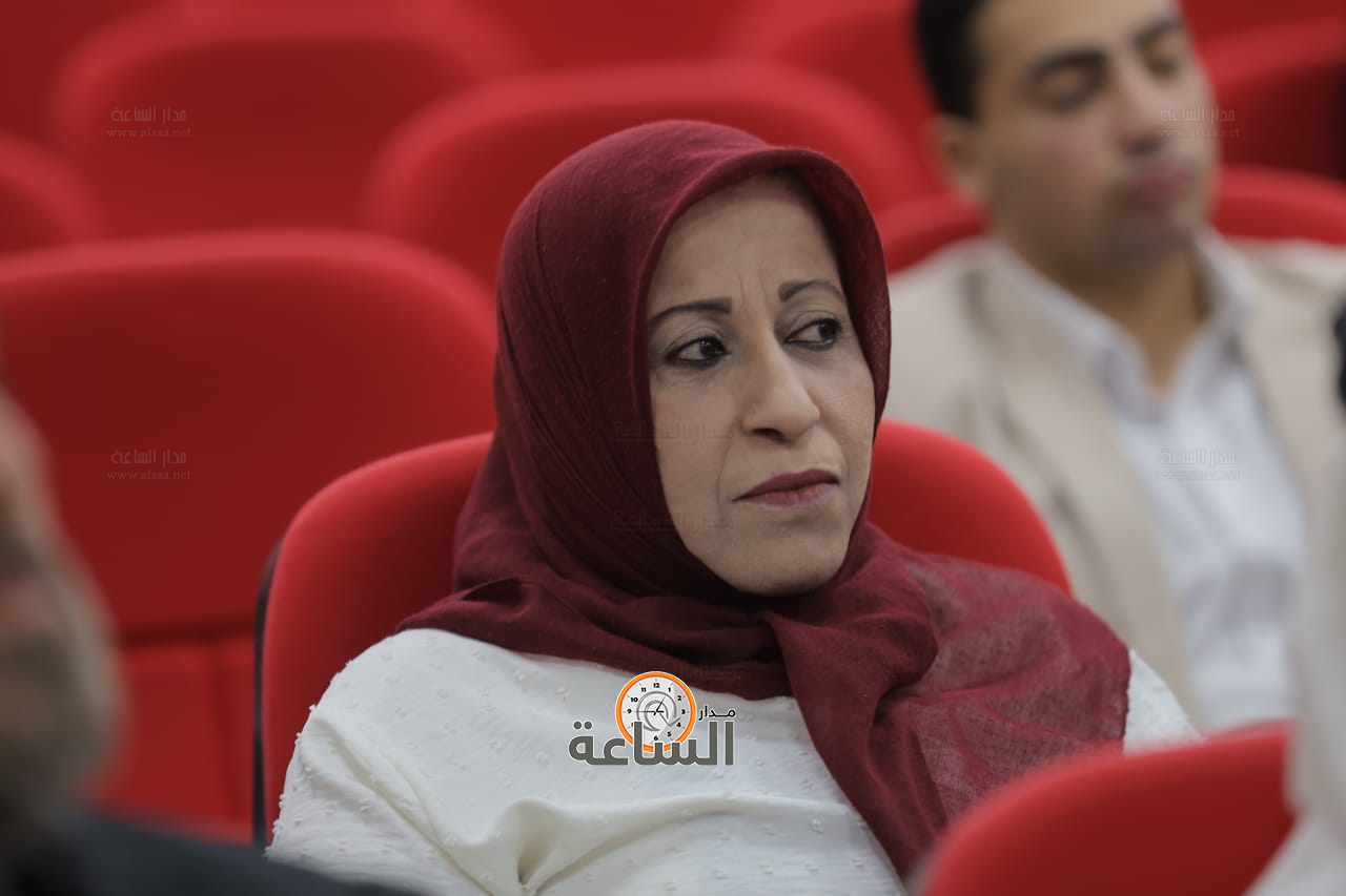 Madar Al-Saa Images 0.9085864851226496