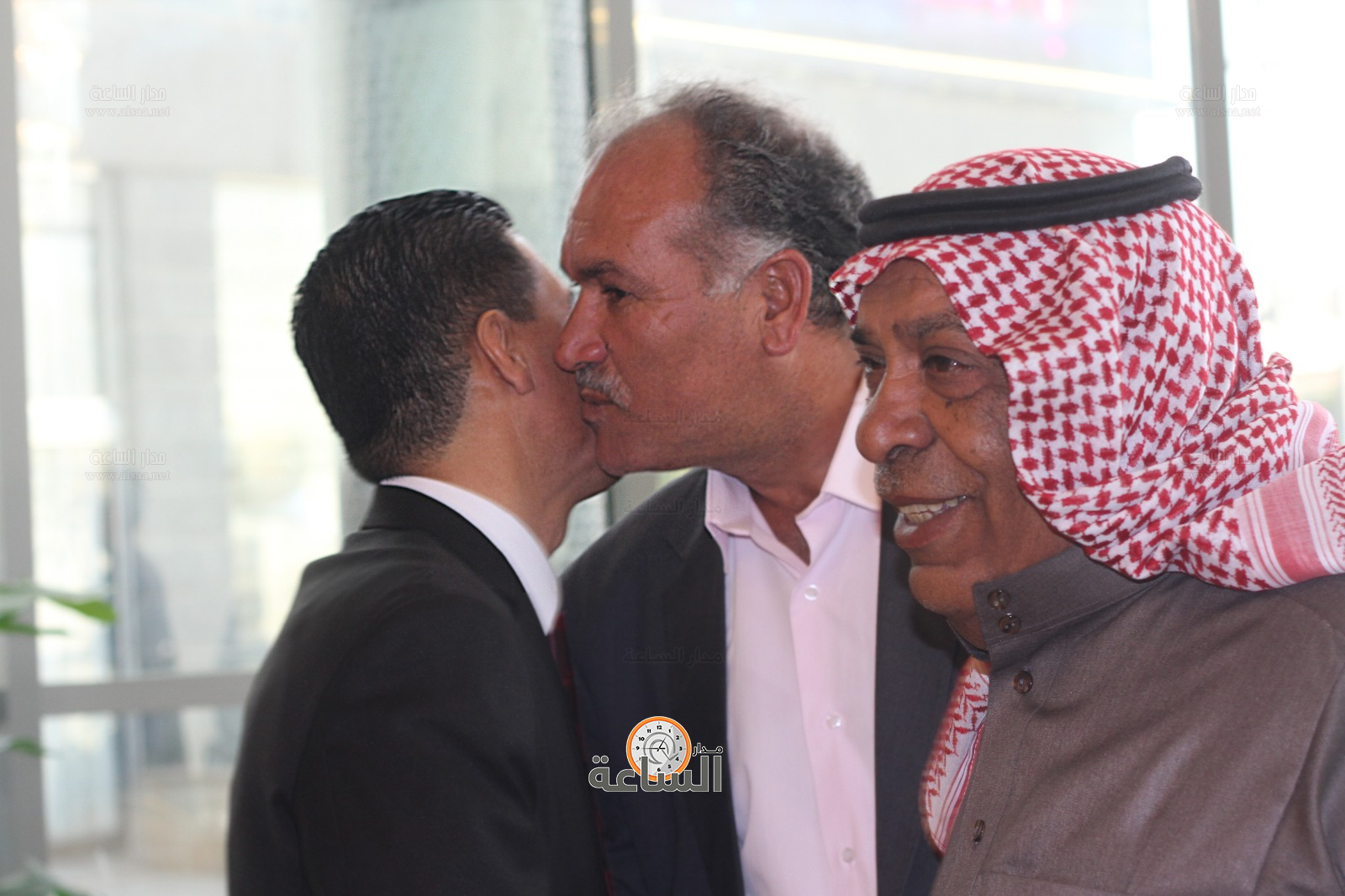 Madar Al-Saa Images 0.8232190634723835