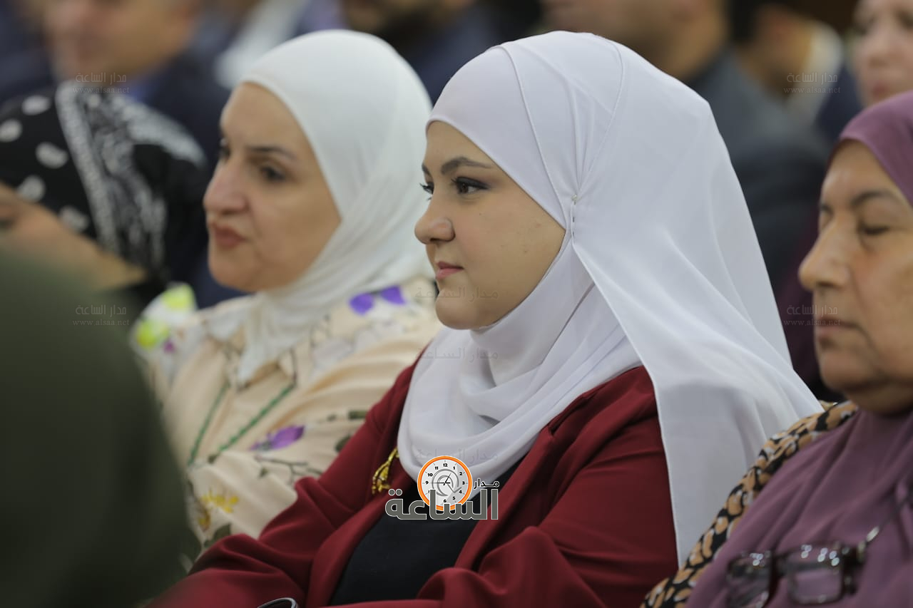 Madar Al-Saa Images 0.4328656532793722