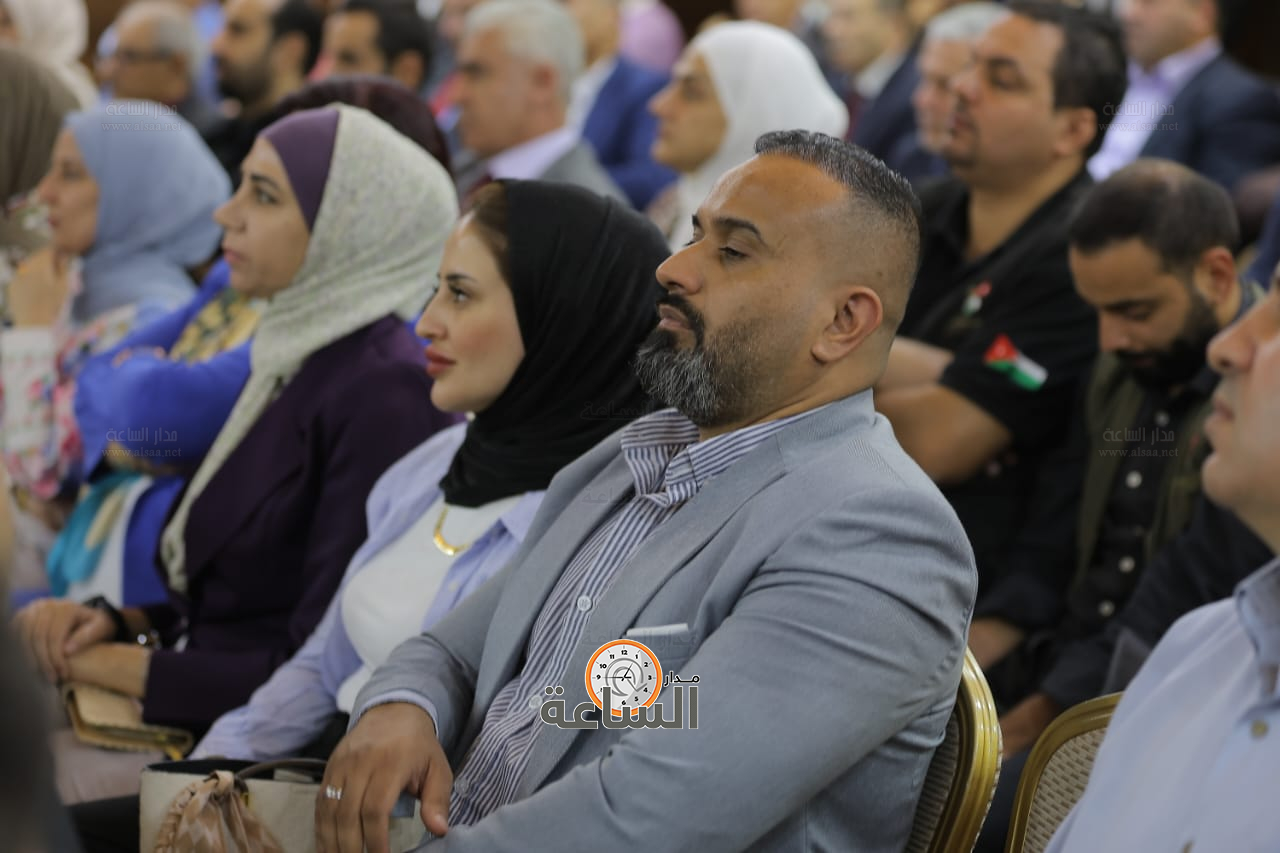 Madar Al-Saa Images 0.8721188561201817