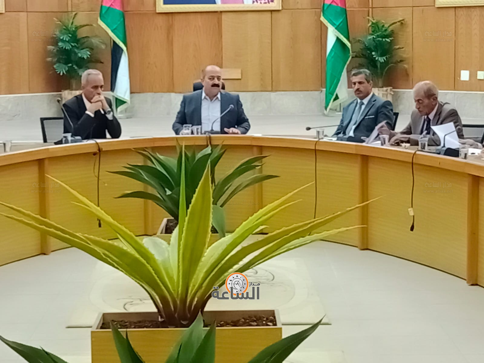 Madar Al-Saa Images 0.400830888238233