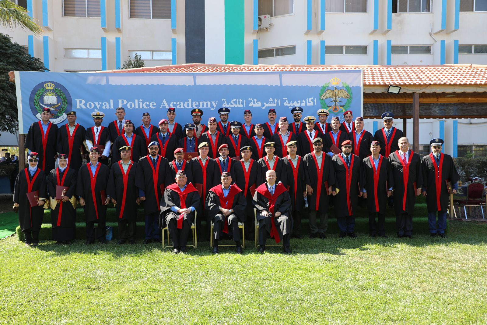 Madar Al-Saa Images 0.4793057287986854