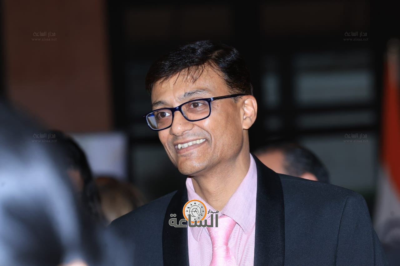 Madar Al-Saa Images 0.9757967269822345