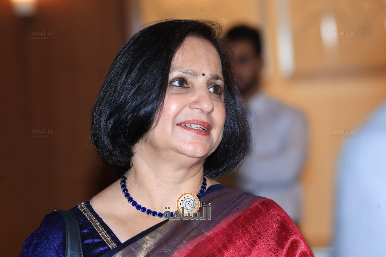 Madar Al-Saa Images 0.7022700318211652