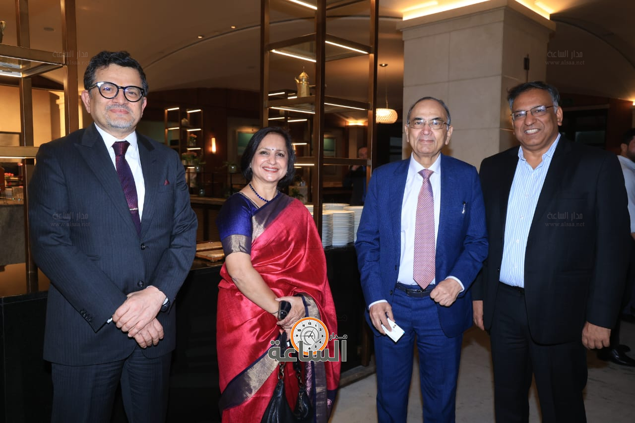 Madar Al-Saa Images 0.14134768277023912