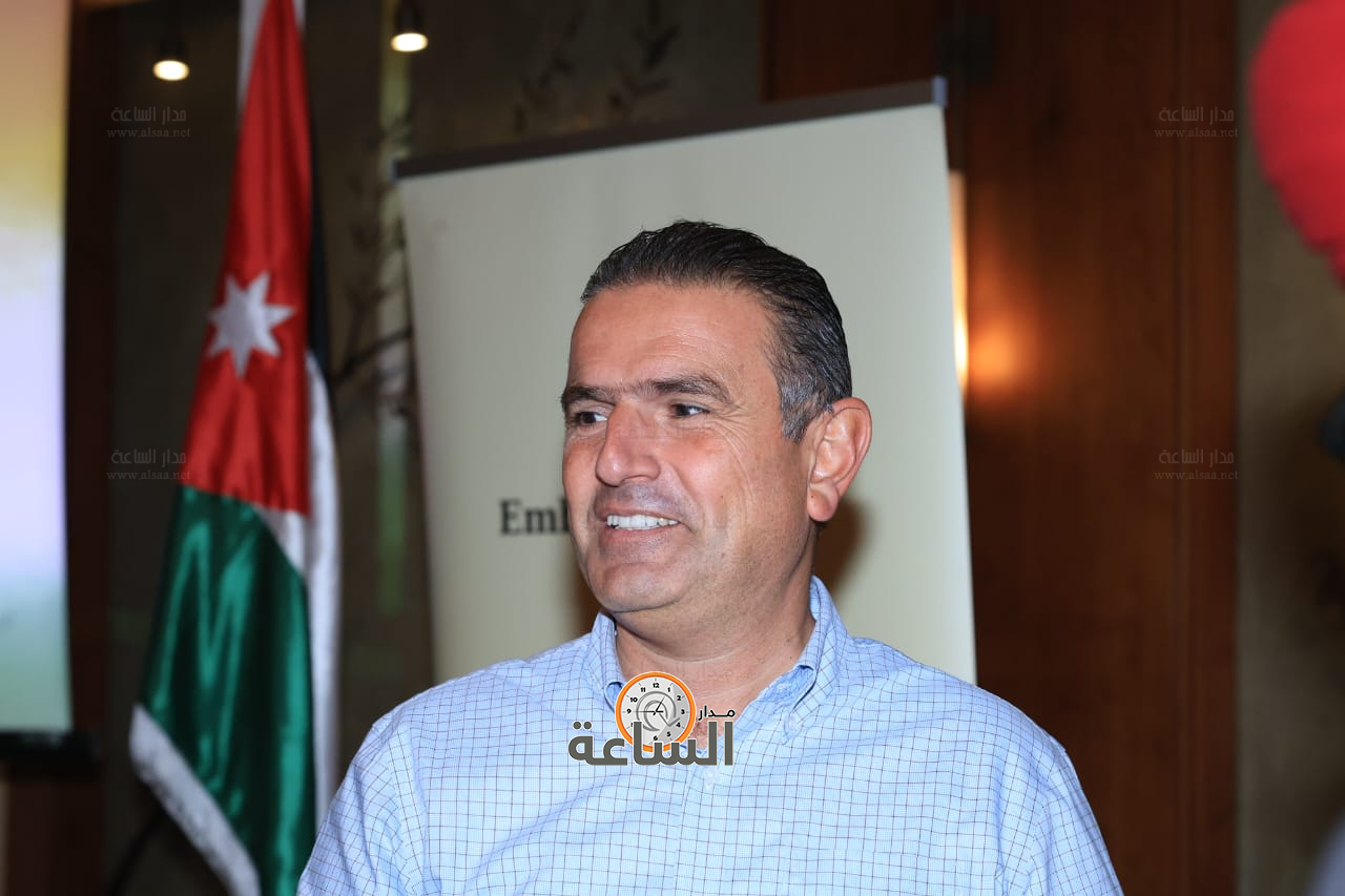 Madar Al-Saa Images 0.8941050958803234