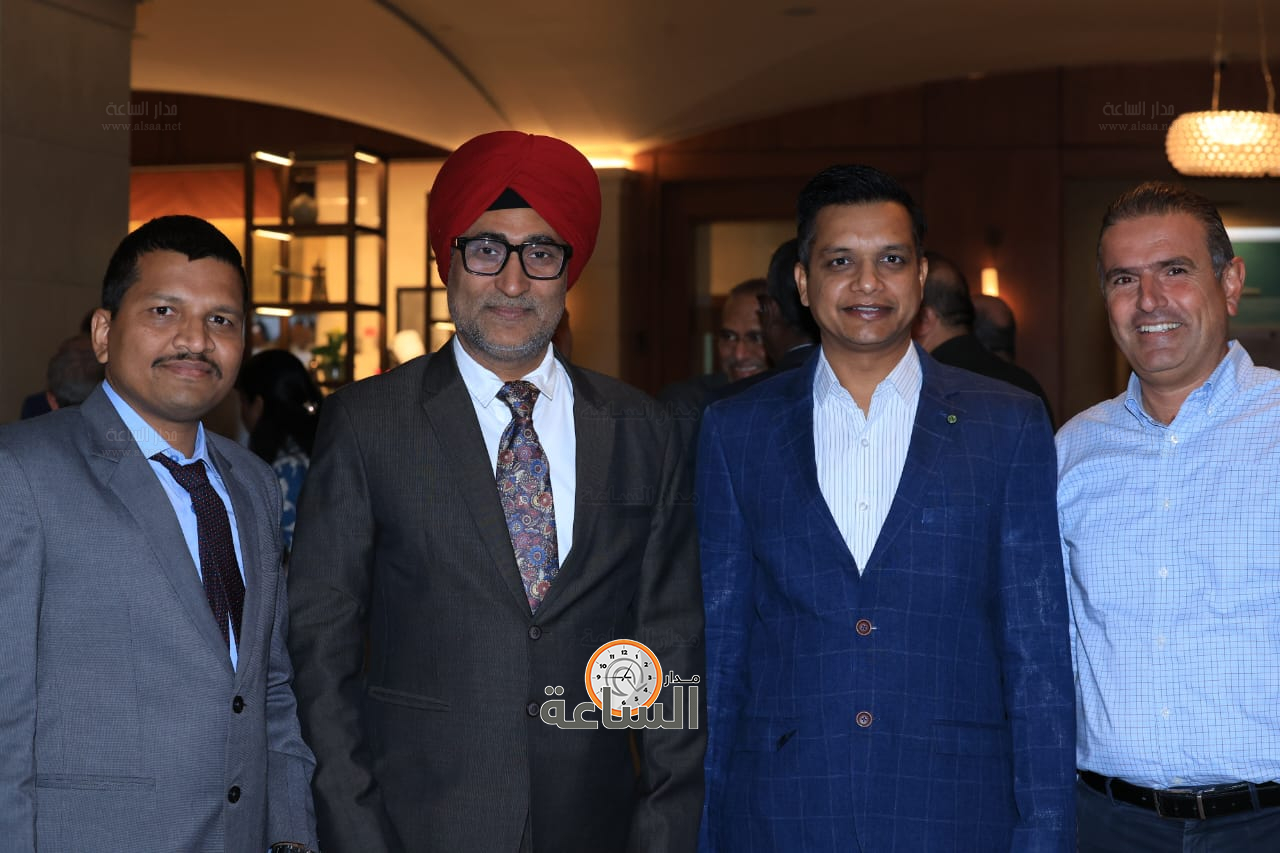 Madar Al-Saa Images 0.36082897168901584