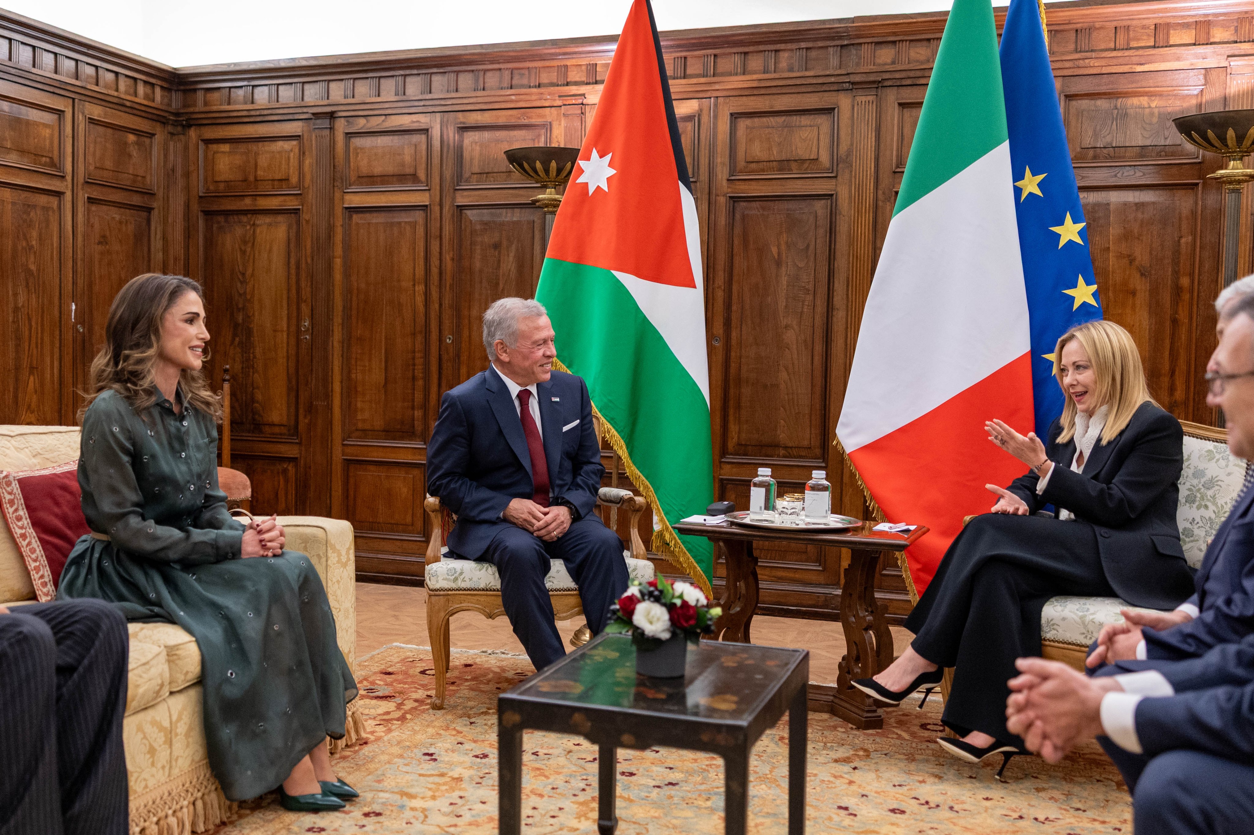 Madar Al-Saa Images 0.49856486890015184