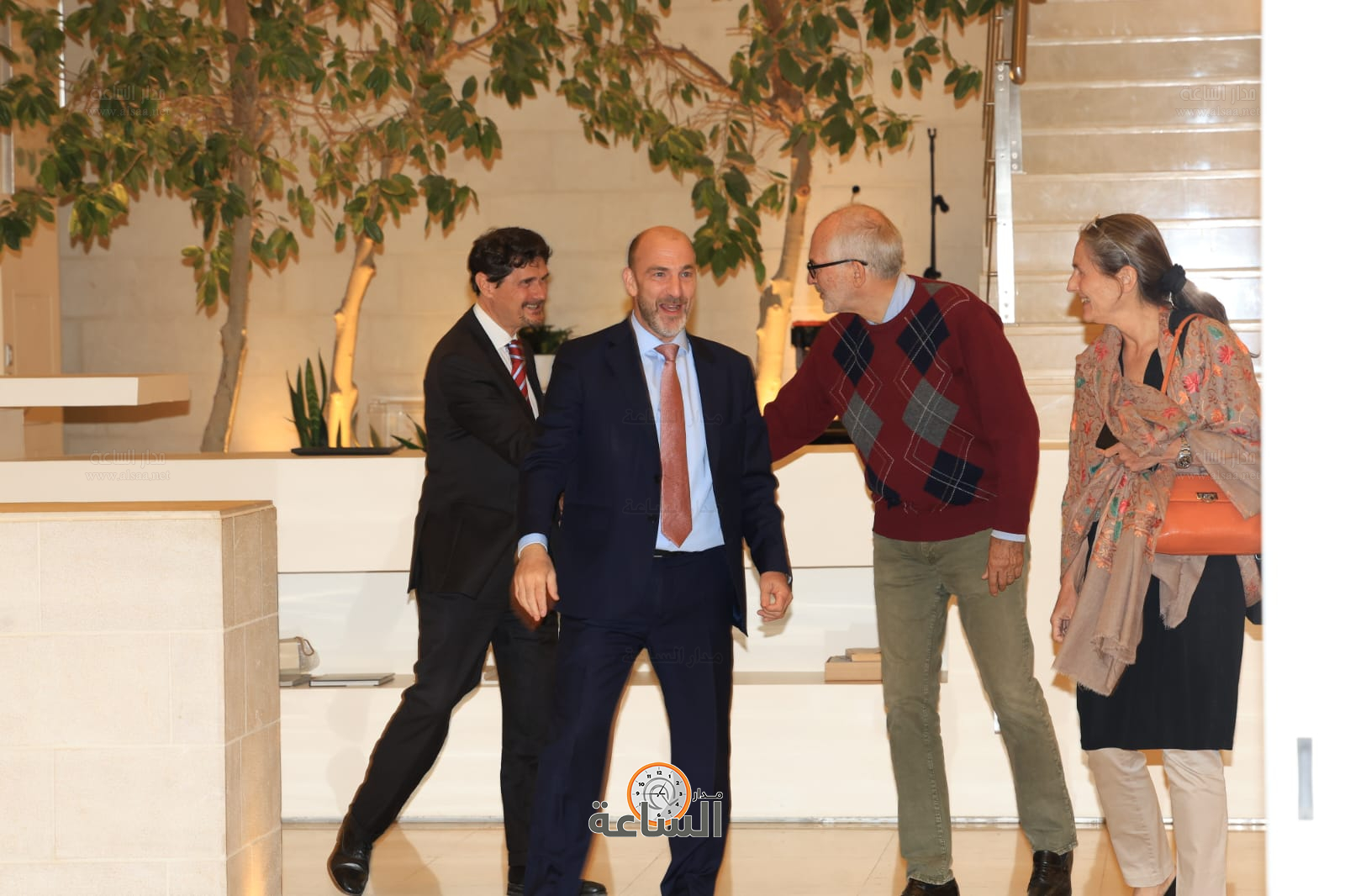 Madar Al-Saa Images 0.9613875086287728