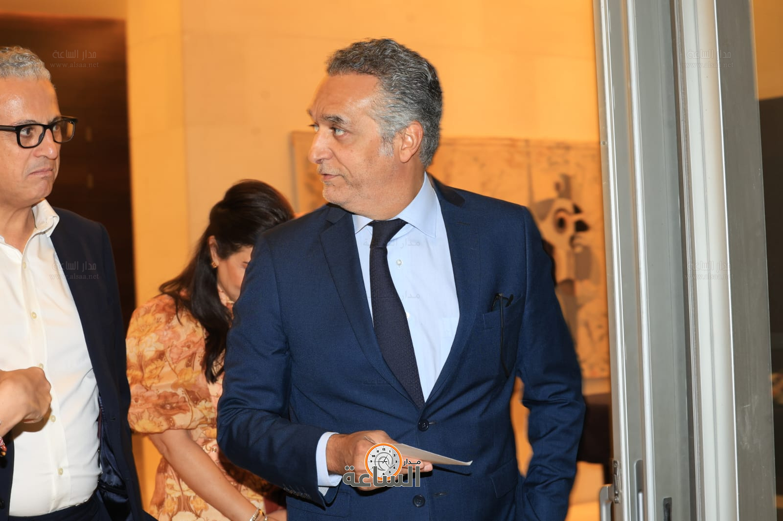 Madar Al-Saa Images 0.9618384377068409