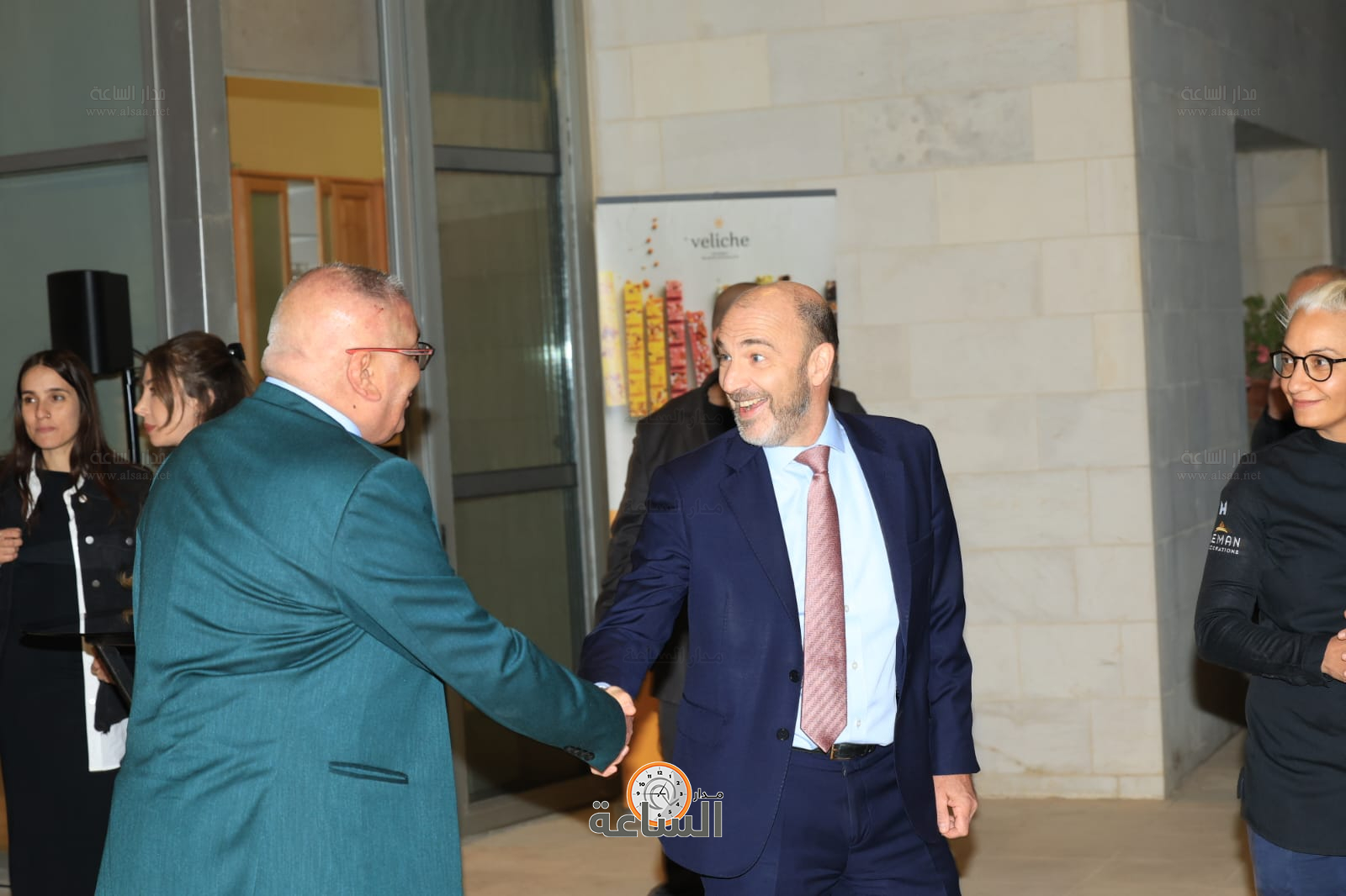 Madar Al-Saa Images 0.05748884931829357