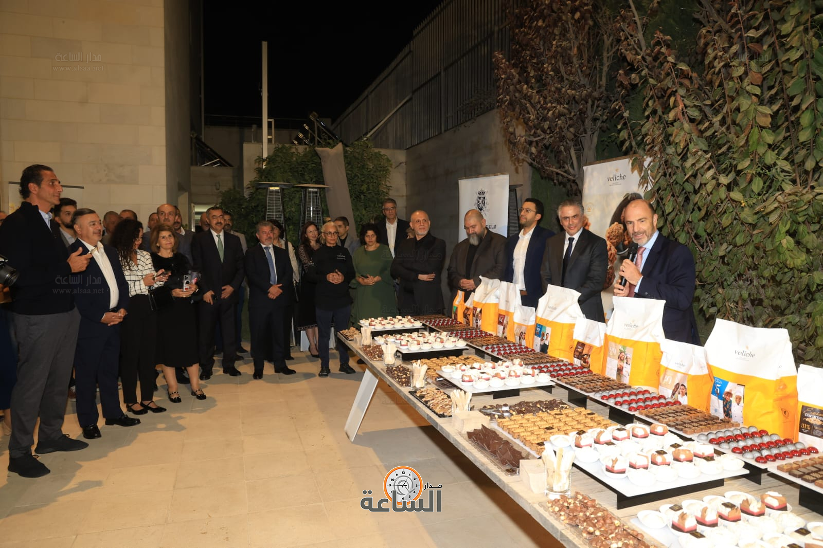 Madar Al-Saa Images 0.4865387829274538