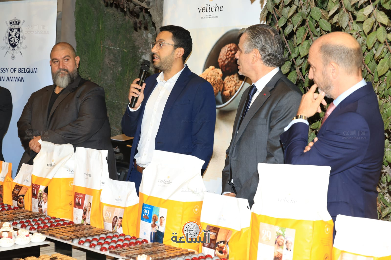 Madar Al-Saa Images 0.379529844995379