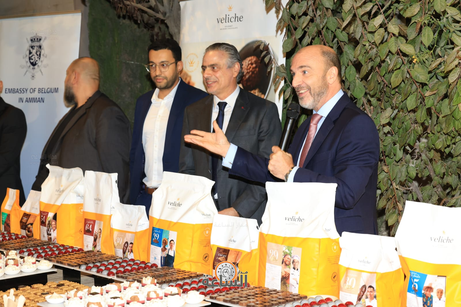 Madar Al-Saa Images 0.374147612953045