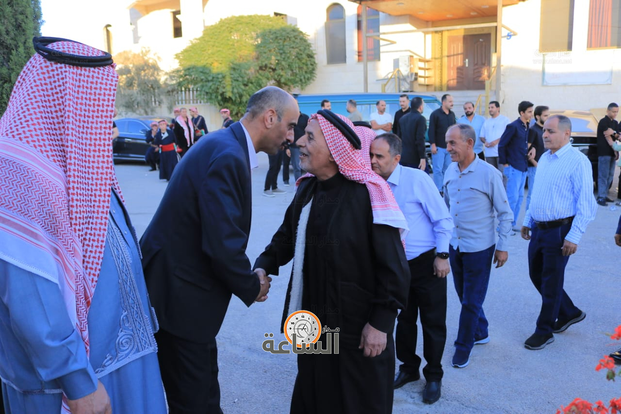 Madar Al-Saa Images 0.2703215342240324