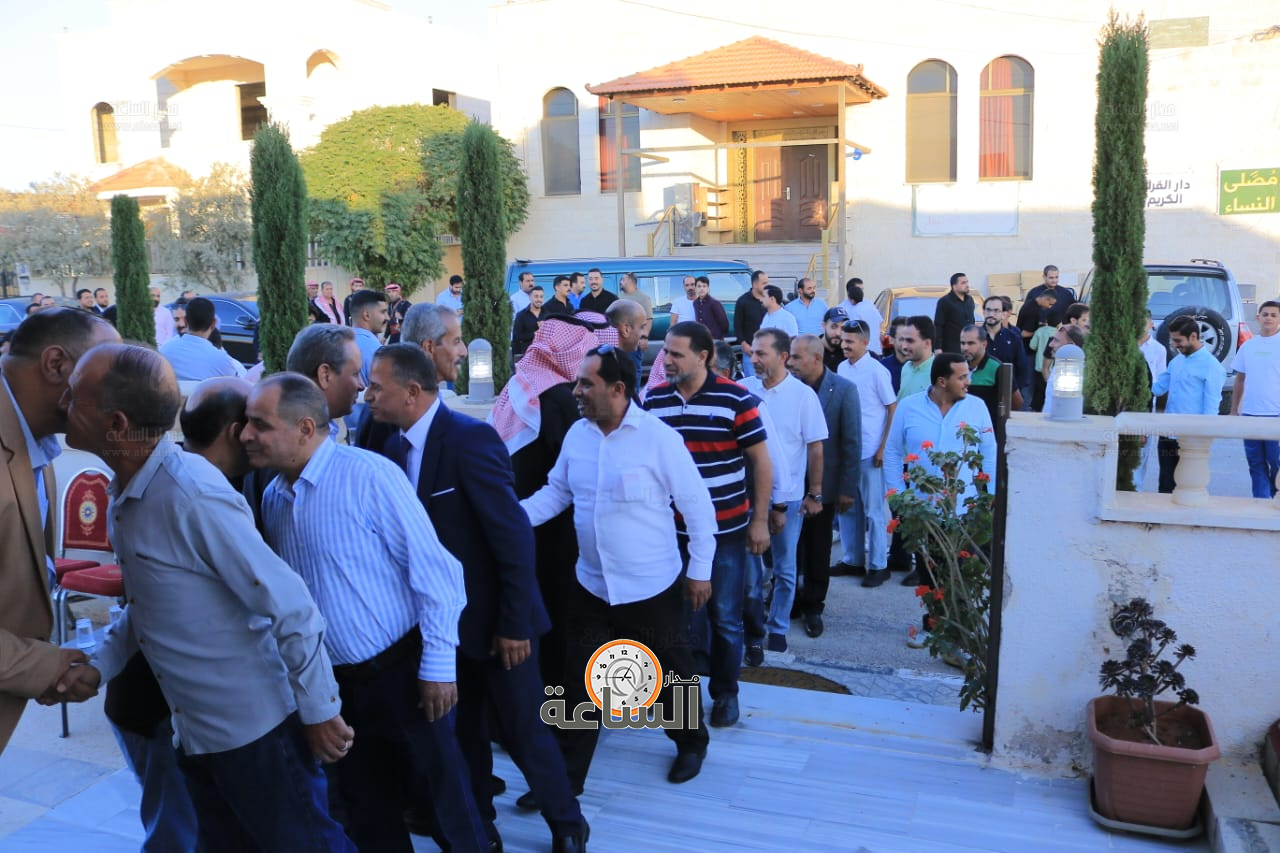 Madar Al-Saa Images 0.365198312950455