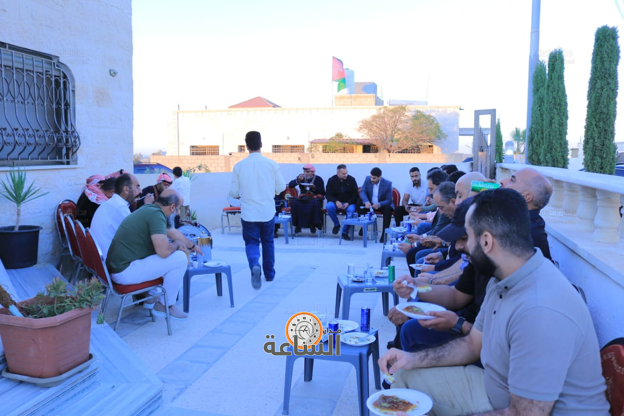 Madar Al-Saa Images 0.35042435302760466