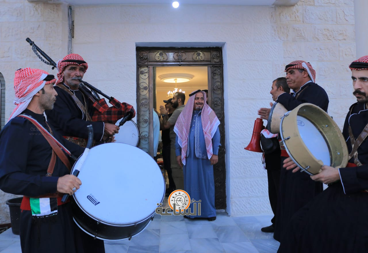 Madar Al-Saa Images 0.4915944298653623