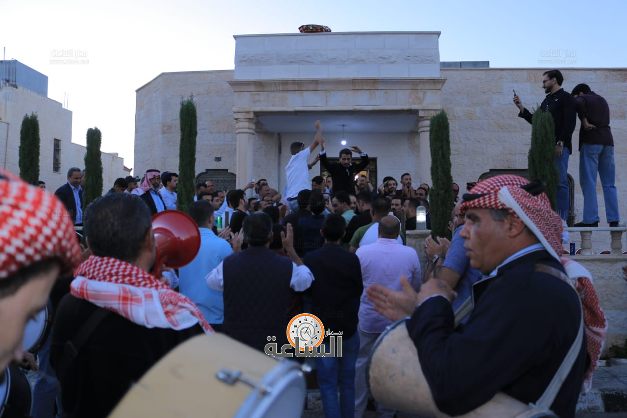 Madar Al-Saa Images 0.3117719332956085