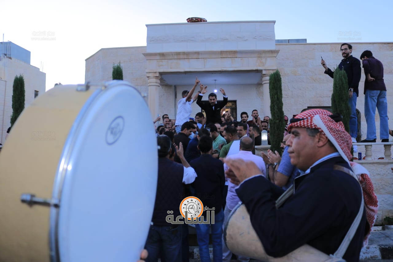 Madar Al-Saa Images 0.4952373724419096