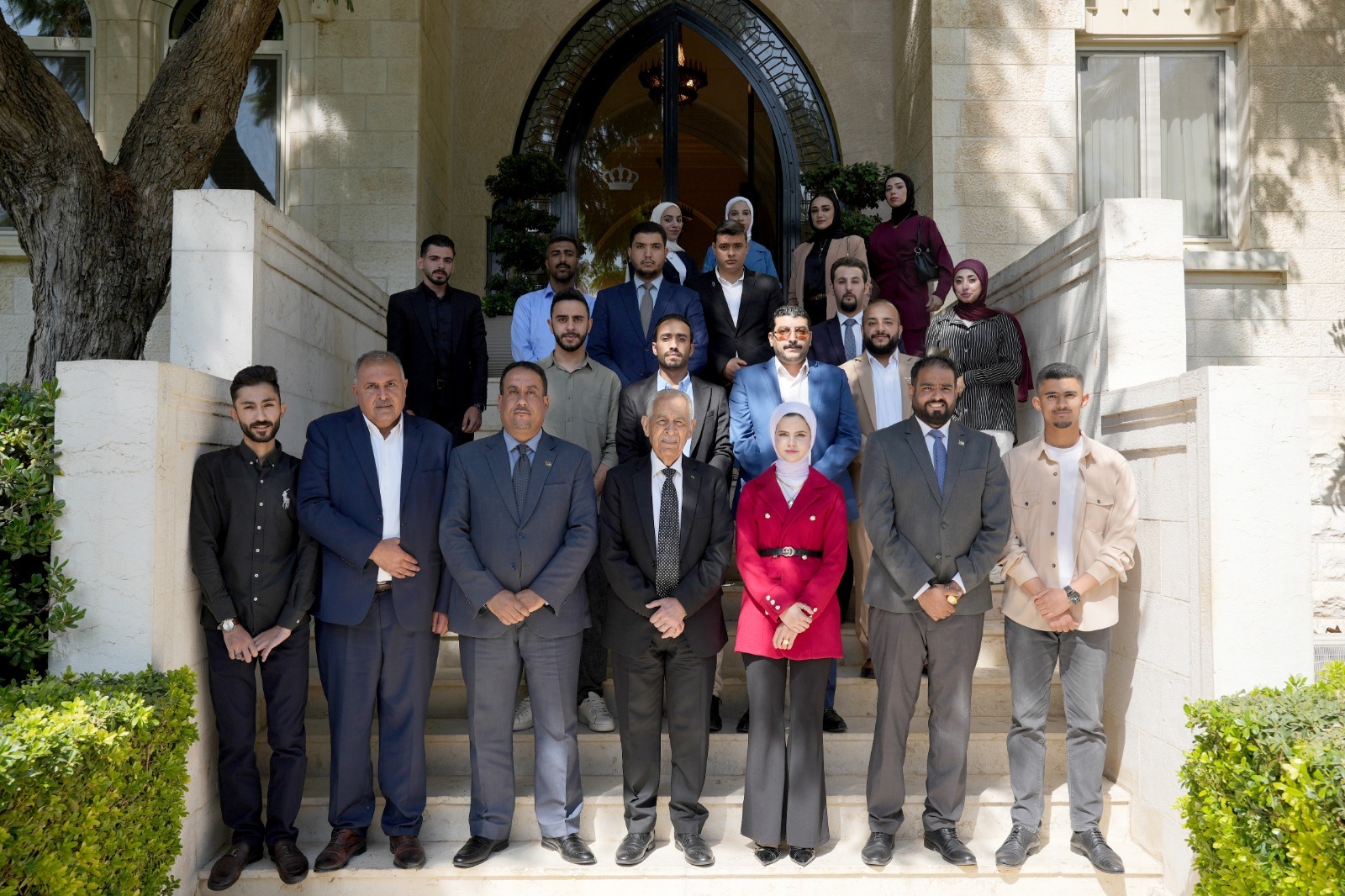 Madar Al-Saa Images 0.07942780055579246