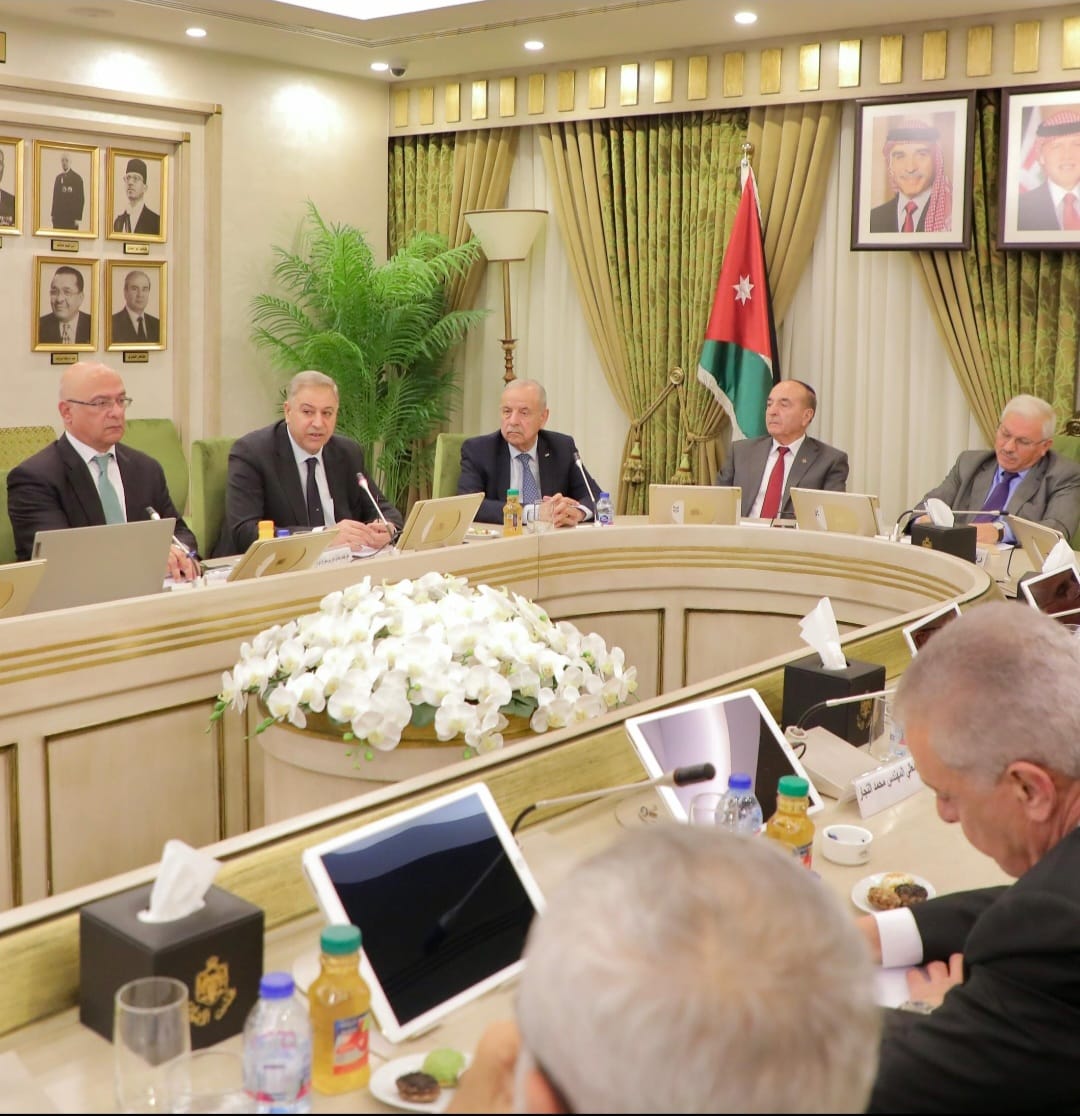 Madar Al-Saa Images 0.4774570112652503