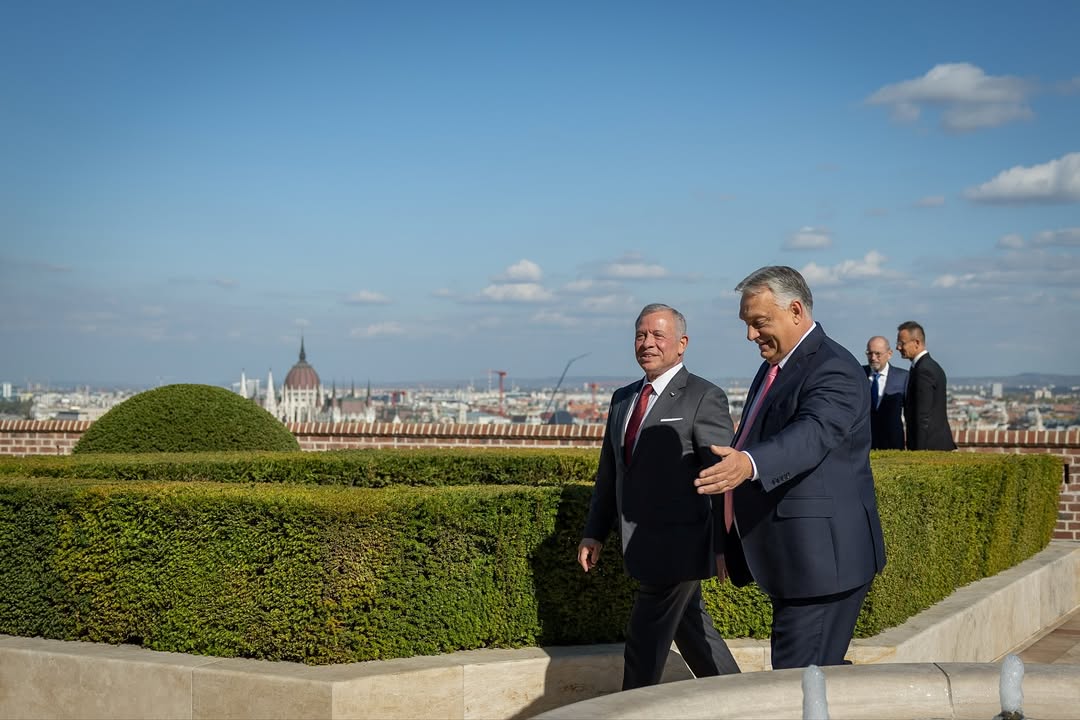 Madar Al-Saa Images 0.8671798569035508