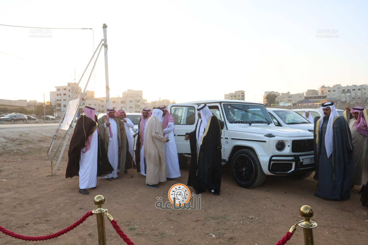 Madar Al-Saa Images 0.790304549133115