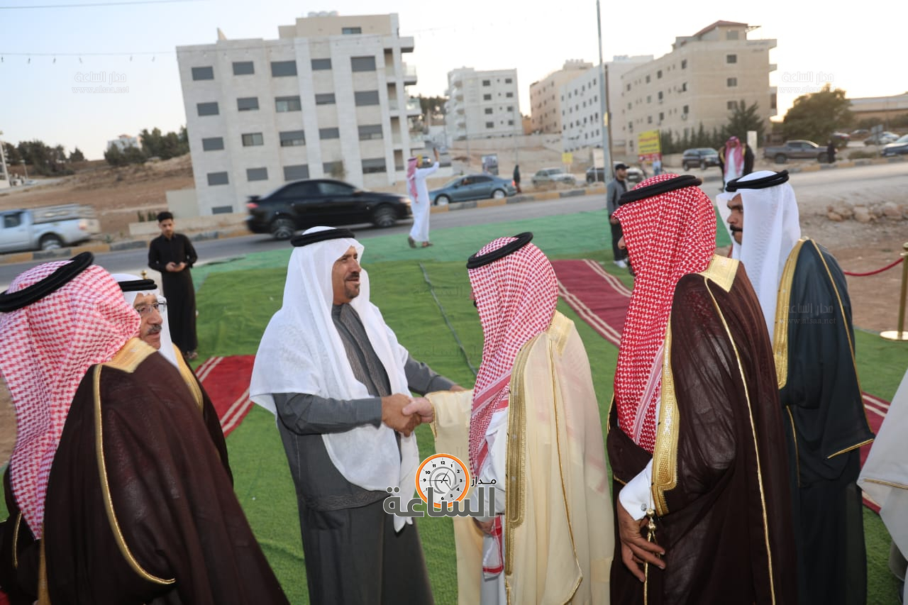 Madar Al-Saa Images 0.031797053111025986