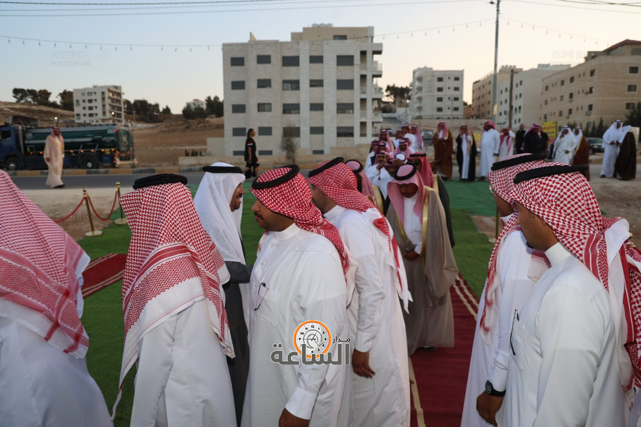 Madar Al-Saa Images 0.7504536274017498