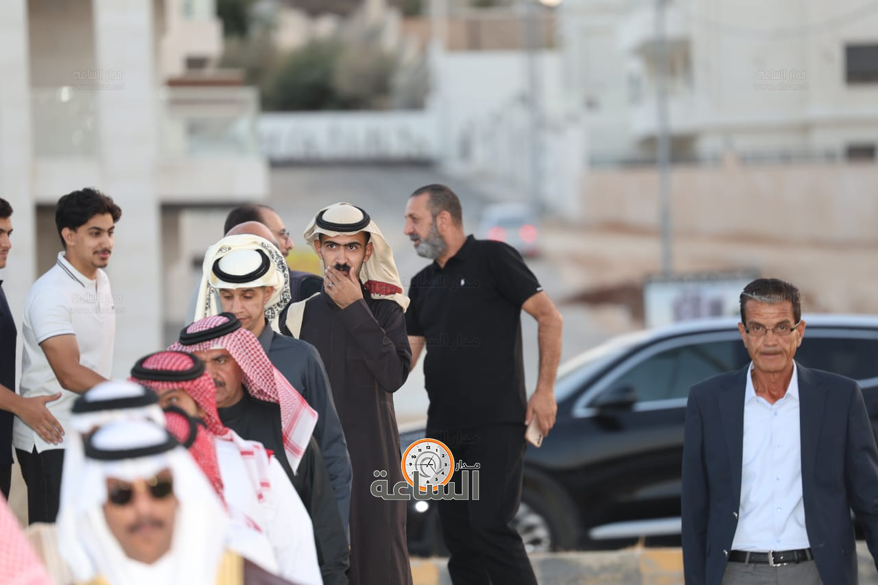 Madar Al-Saa Images 0.21436864147407853