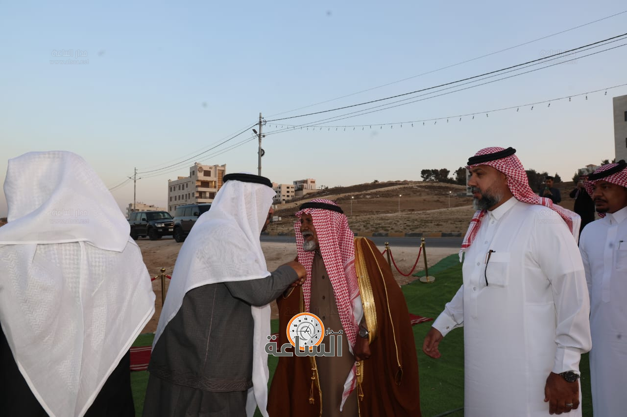 Madar Al-Saa Images 0.21150880004993577