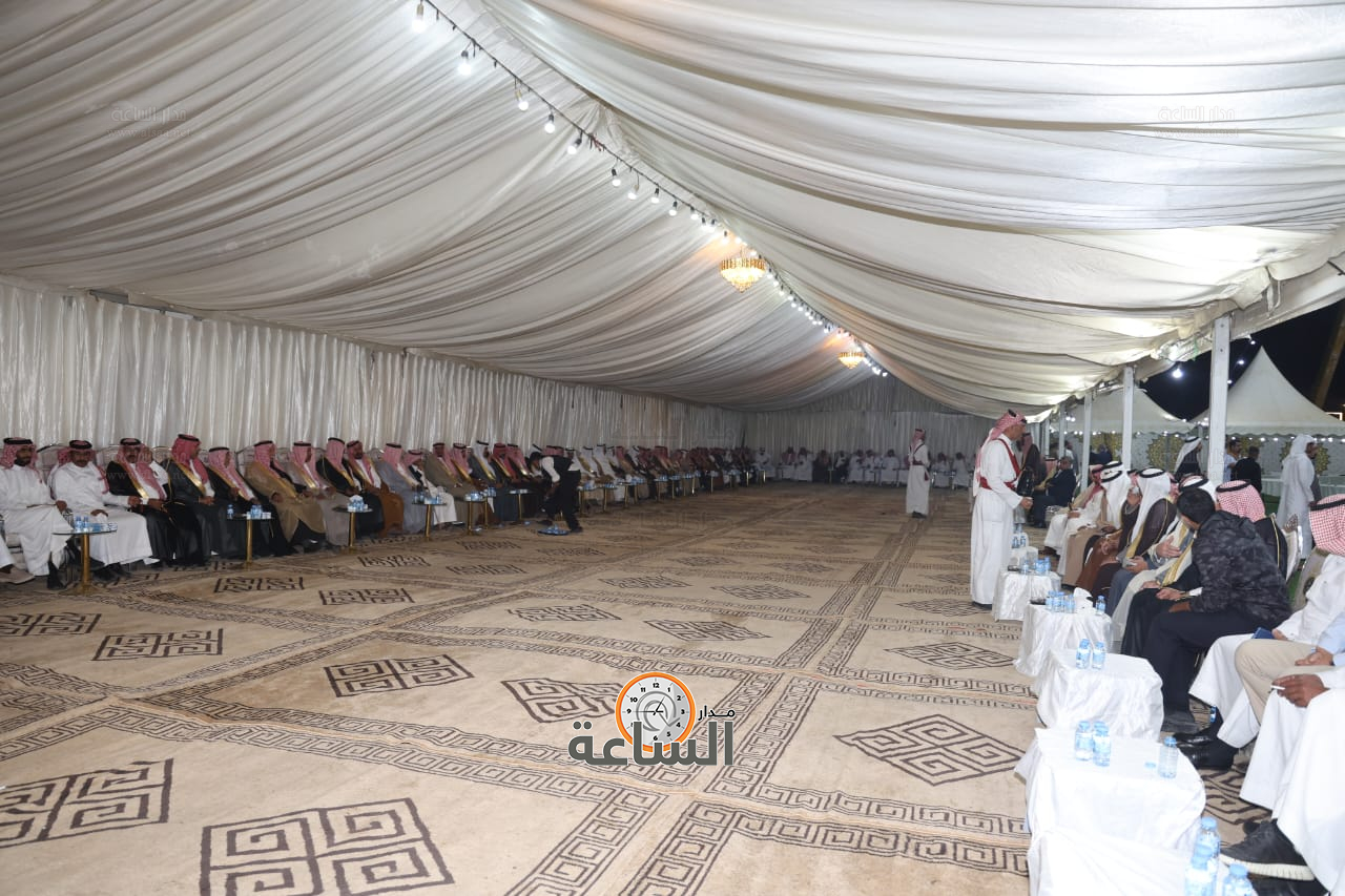 Madar Al-Saa Images 0.725261844481401