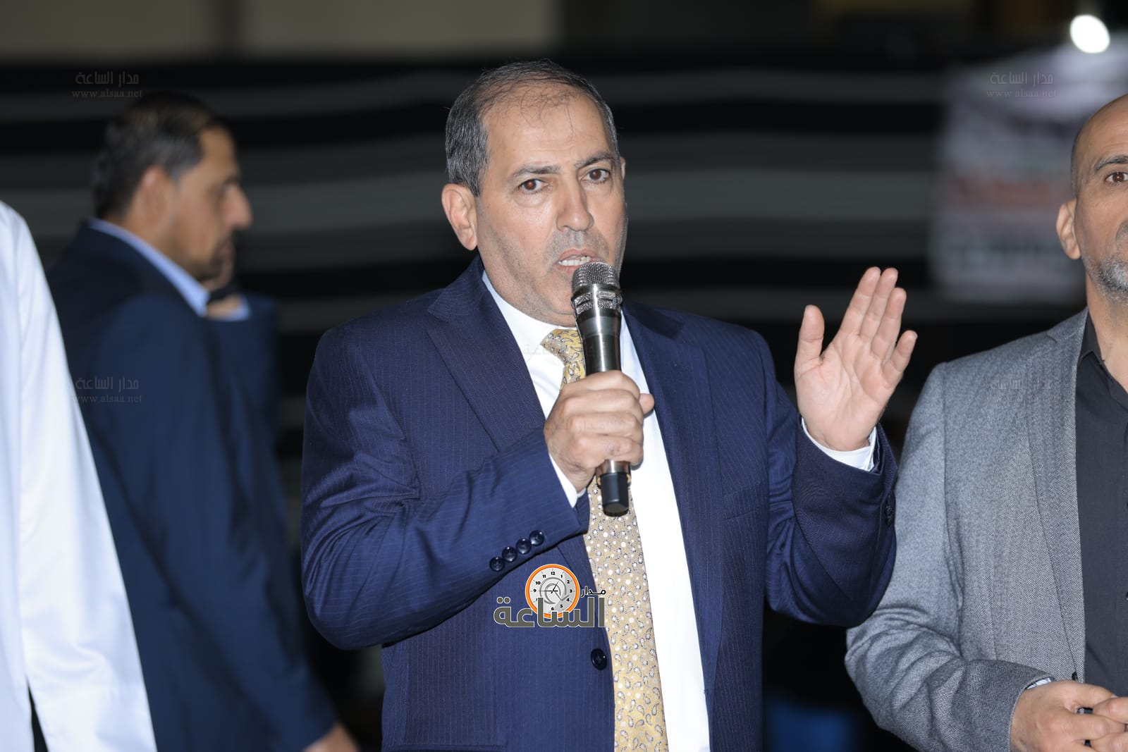 Madar Al-Saa Images 0.4973064756767678