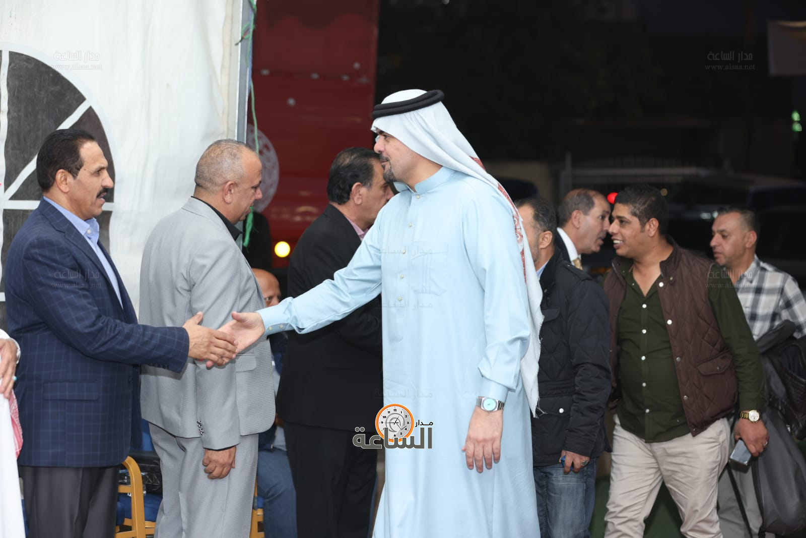 Madar Al-Saa Images 0.04076789114191026