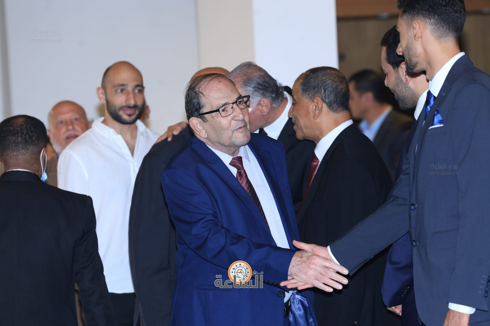 Madar Al-Saa Images 0.16756637610533165