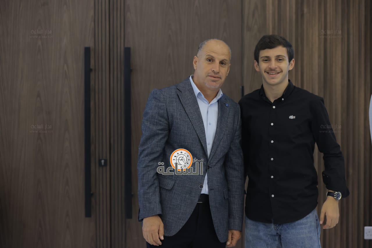 Madar Al-Saa Images 0.862177423861081