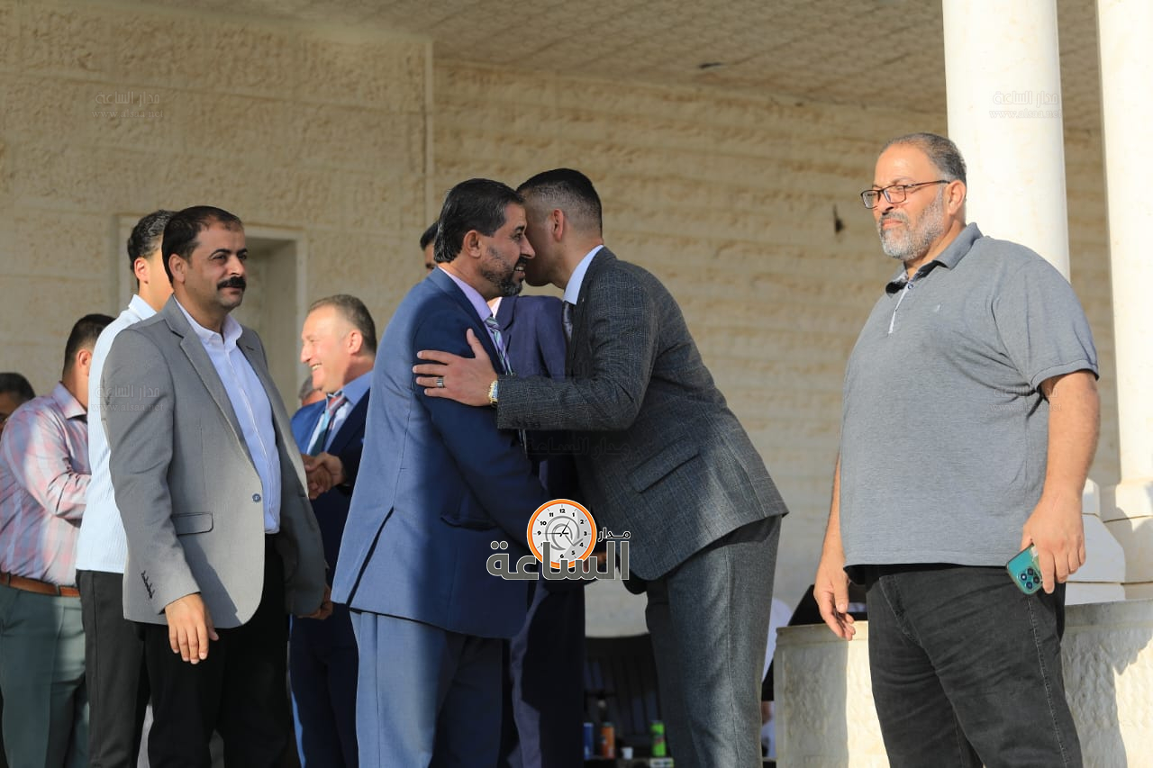 Madar Al-Saa Images 0.8605399319009067